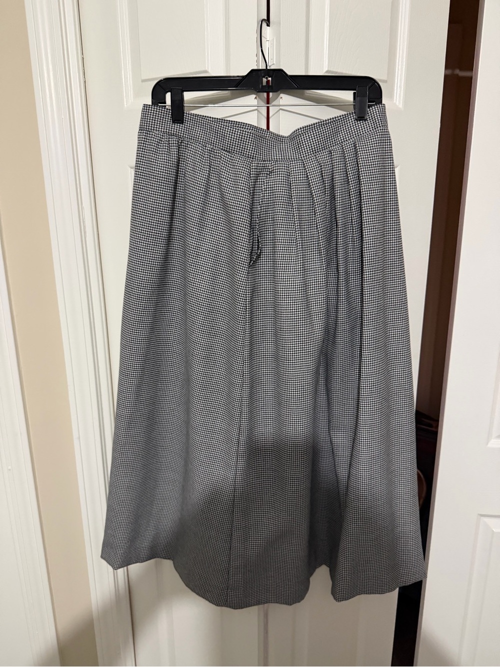 Nwt vintage Classic Black & White Houndstooth Midi Skirt 16